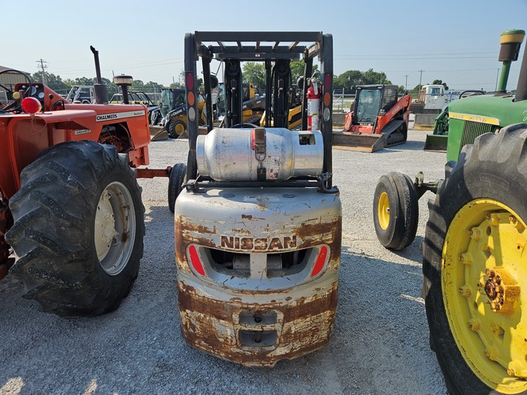 #185824-•-nissan-50-forklift-image-12