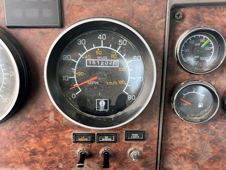 kenworth-t800-image-14