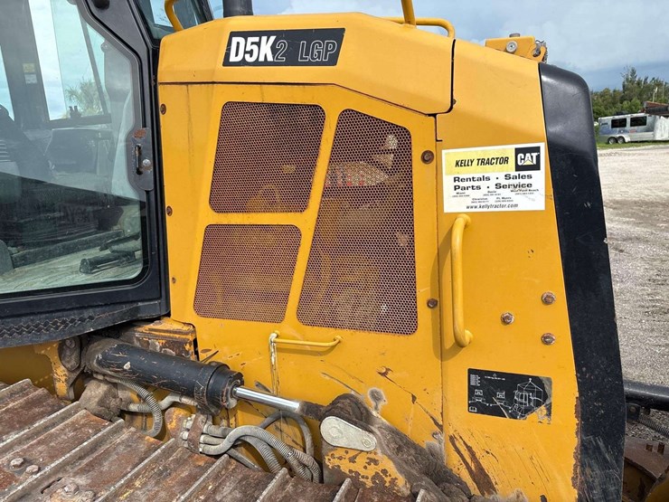 caterpillar-d5k2-lgp-image-23