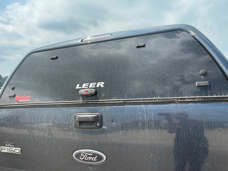 #1037-•-2005-ford-lariat-crew-cab-4x4-(has-wi-title)-image-28