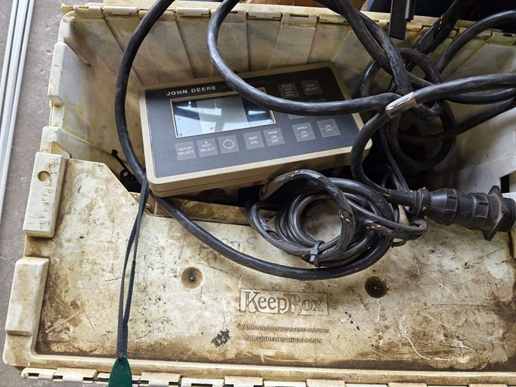 john-deere-1710-image-39