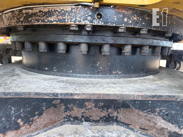 caterpillar-325flcr-image-17