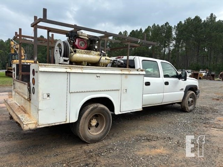 2005-chevrolet-3500-image-4