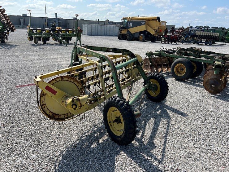 john-deere-660-image-2
