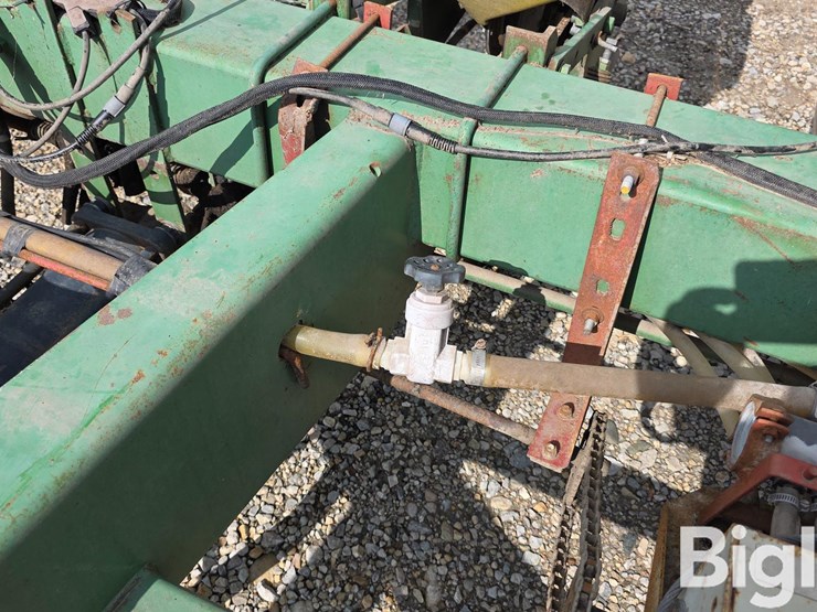 john-deere-7000-image-13