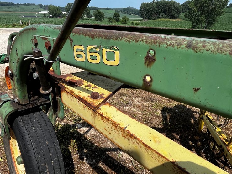 john-deere-660-image-1