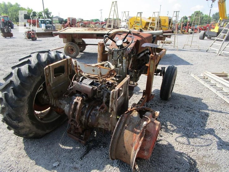 massey-ferguson-175-image-7