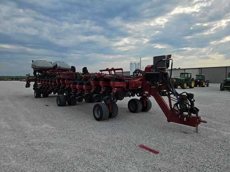 2013-case-ih-1265-image-23