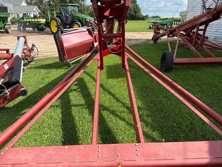 sudenga-hi-ef-10-x-66-auger-image-11