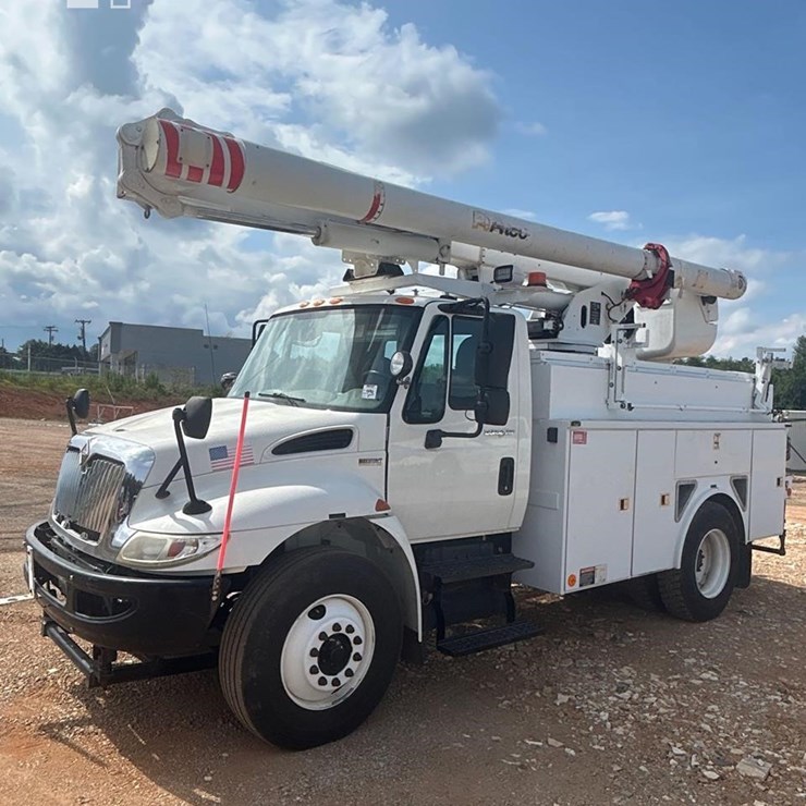 2011 INTERNATIONAL 4300