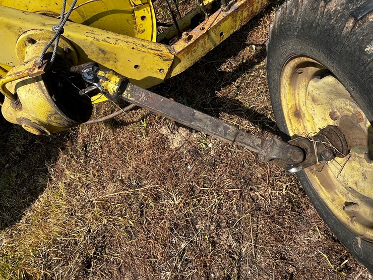 john-deere-660-image-10