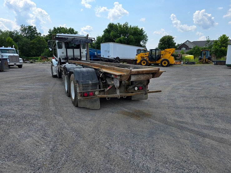 2012-kenworth-t800-image-28