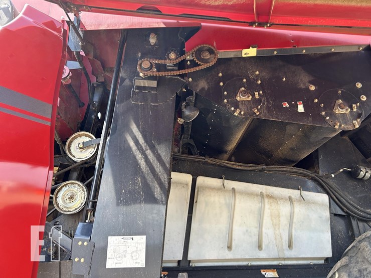 2007-case-ih-7010-image-41