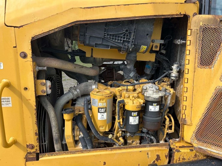caterpillar-d5k-lgp-image-6