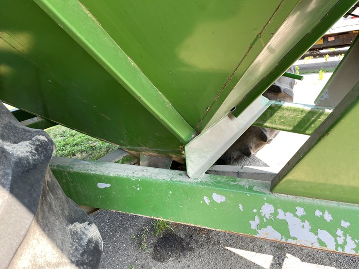 #1057-•-j-&-m-grain-cart-image-34