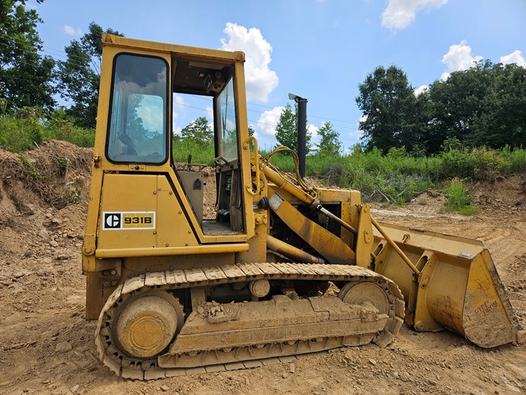 caterpillar-931b-image-19