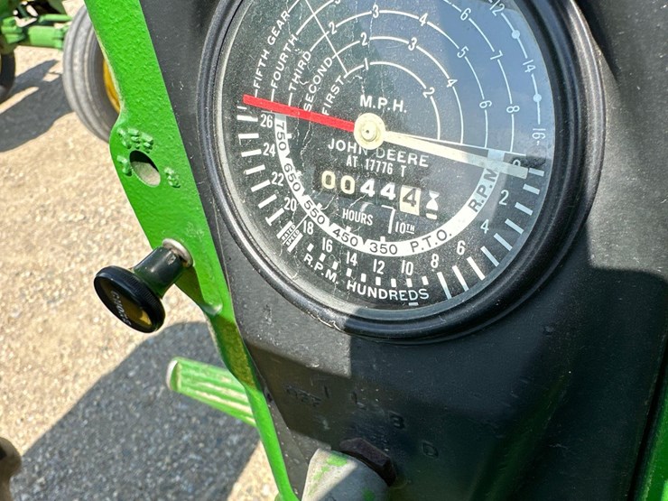 john-deere-420-image-13