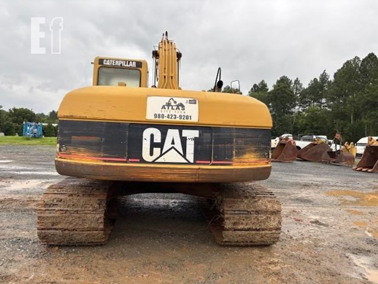 caterpillar-320cl-image-3