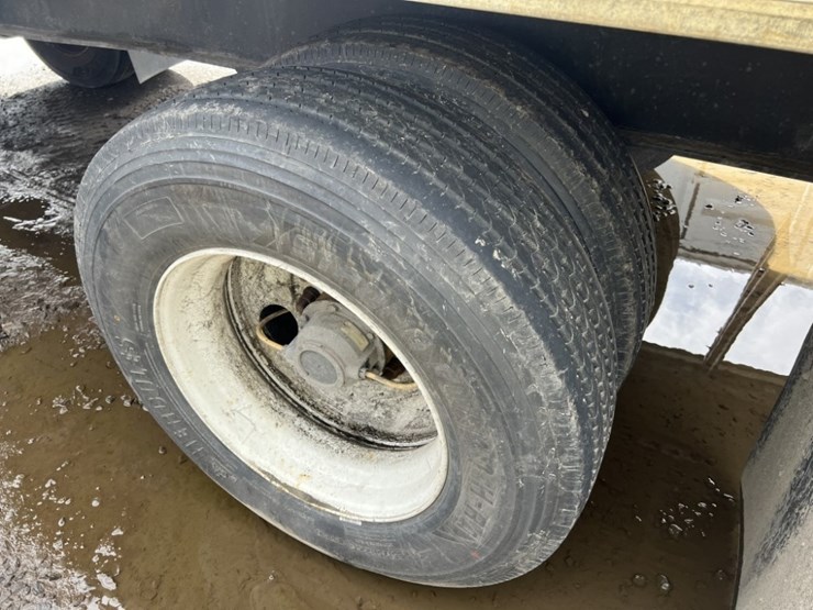 2019-utility-flatbed-image-5