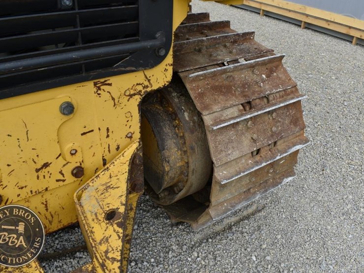 2015-komatsu-d61exi-23-image-42