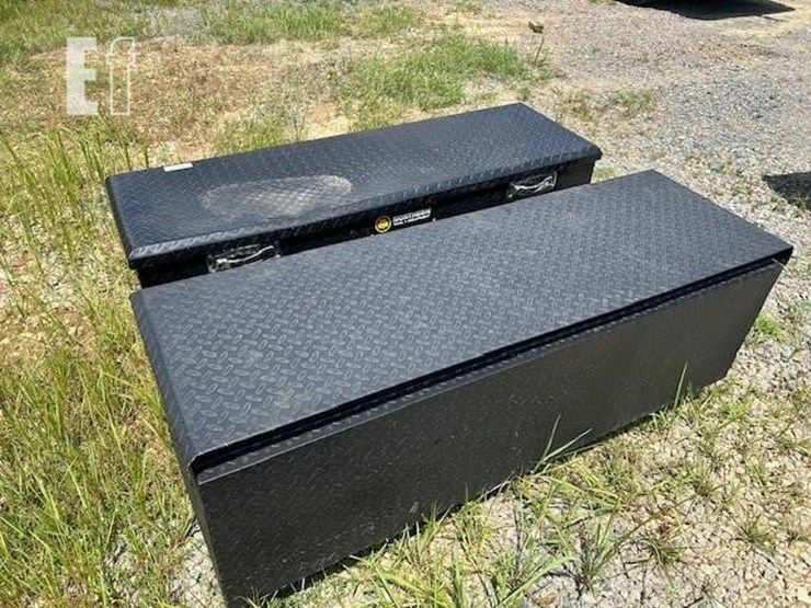 (3)-toolboxes-for-reg-size-pickup-truck-image-1