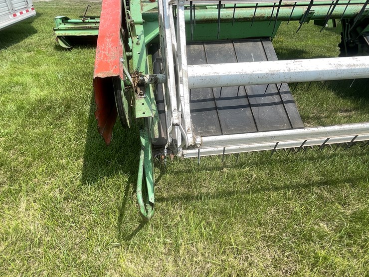 #1061-•-owatonna-260-swather-with-conditioner-image-44
