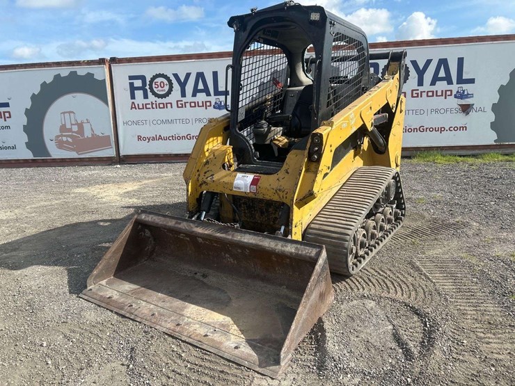 2014-caterpillar-257d-image-1