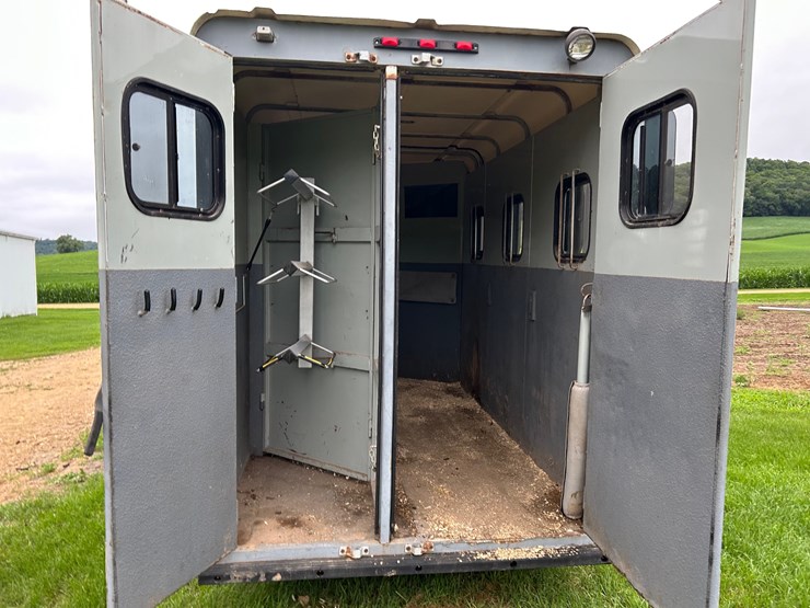 #1030-•-1999-bison-aluma-sport-horse-trailer-(arcadia,-wi)-(wi-title-in-delay)-image-21