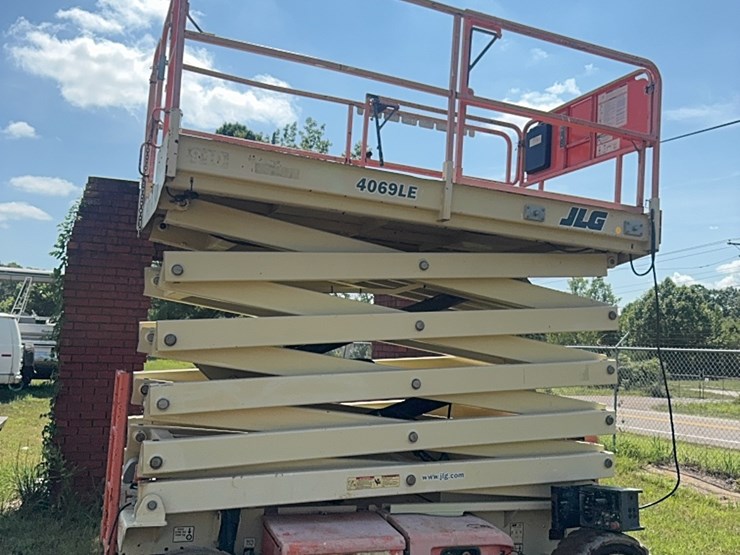jlg-4069le-image-11
