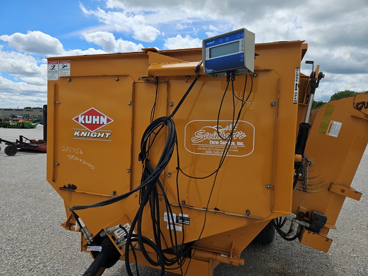 kuhn-knight-3130-image-3