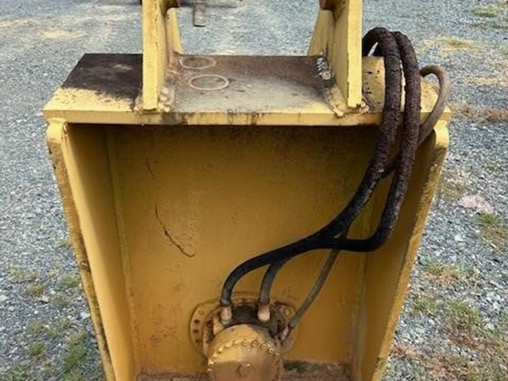 yellow-pipe-layer-image-3