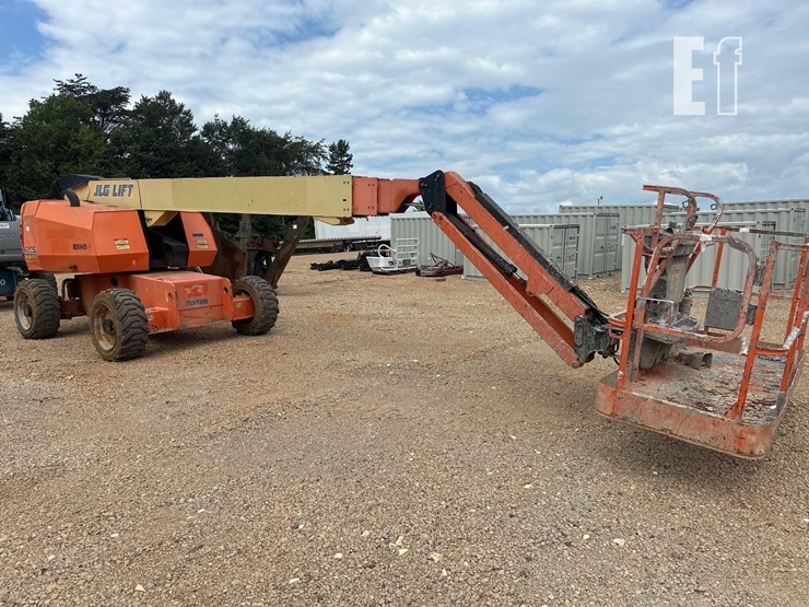 2014-jlg-660sj-image-1
