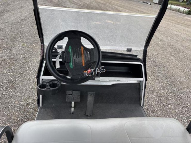 club-car-villager-6-image-5