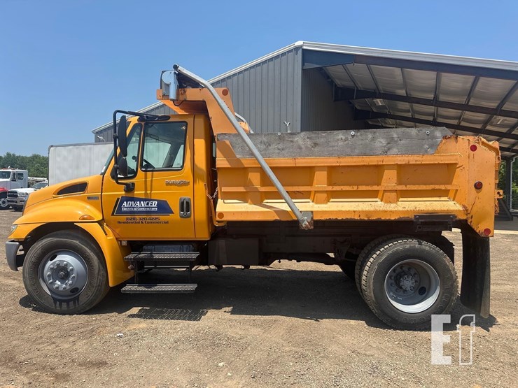 2013-international-durastar-4300-image-7