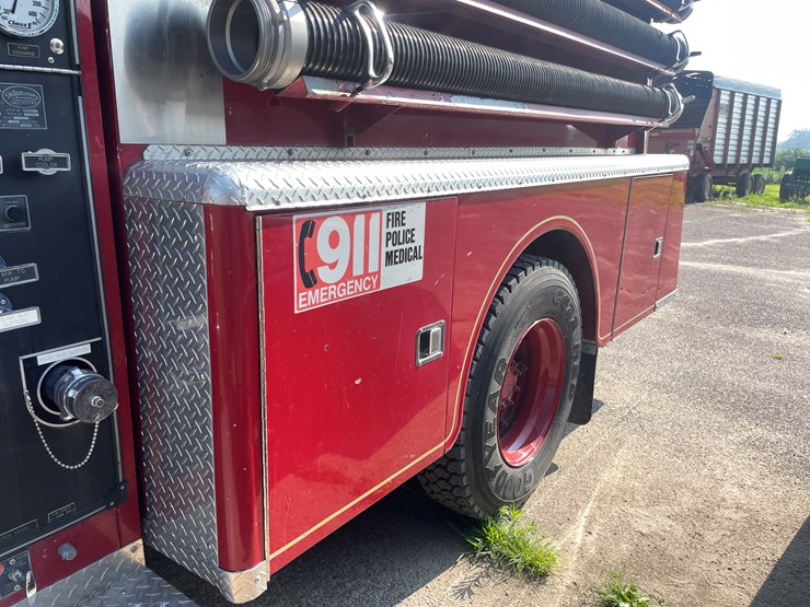 #1017-•-1985-retired-firetruck-(has-wi-title)-image-85
