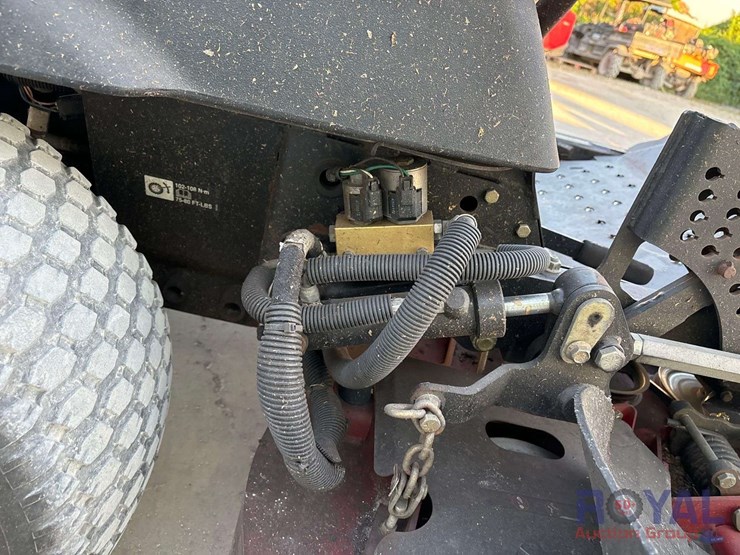 2018-toro-groundsmaster-7200-image-13