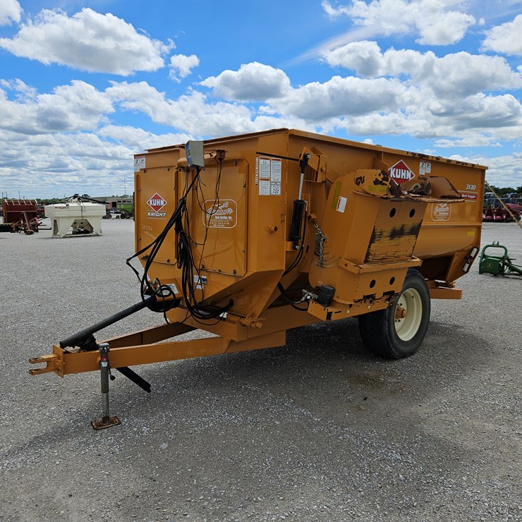 KUHN KNIGHT 3130