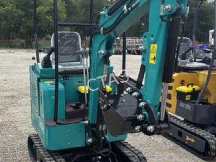#110-•-cfg-industrial-mini-excavator-image-2