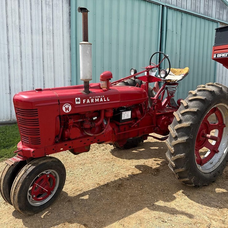 Farmall Super H Tractor