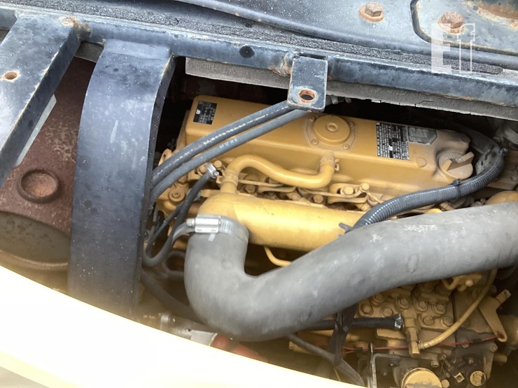 2015-caterpillar-305.5e2-cr-image-15