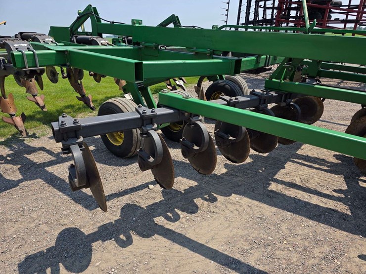john-deere-2700-image-7