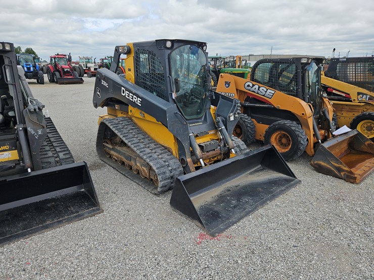 2019-deere-331g-image-1