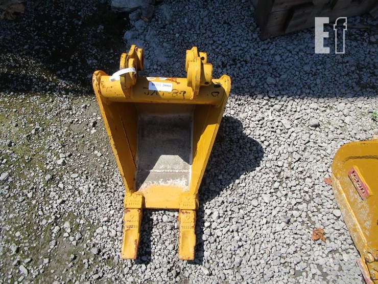 caterpillar-16-image-1