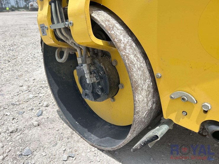 2017-bomag-bw90-image-14