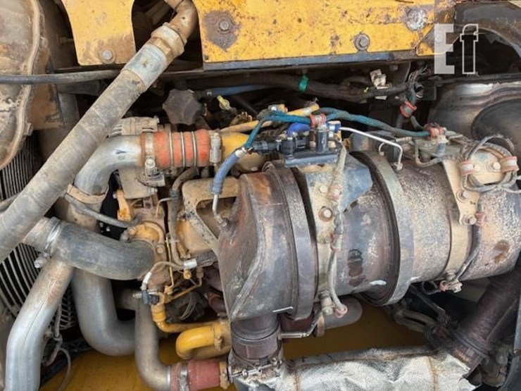 2014-deere-160g-lc-image-40
