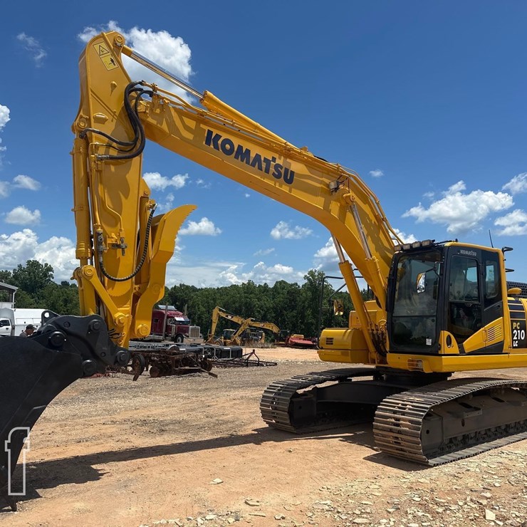 2021 KOMATSU PC210 LC-11