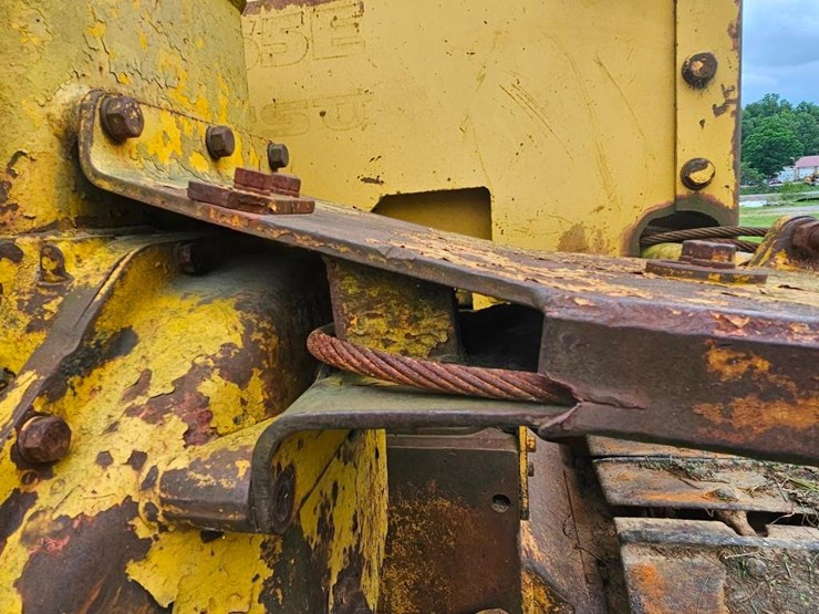 caterpillar-d7-image-70