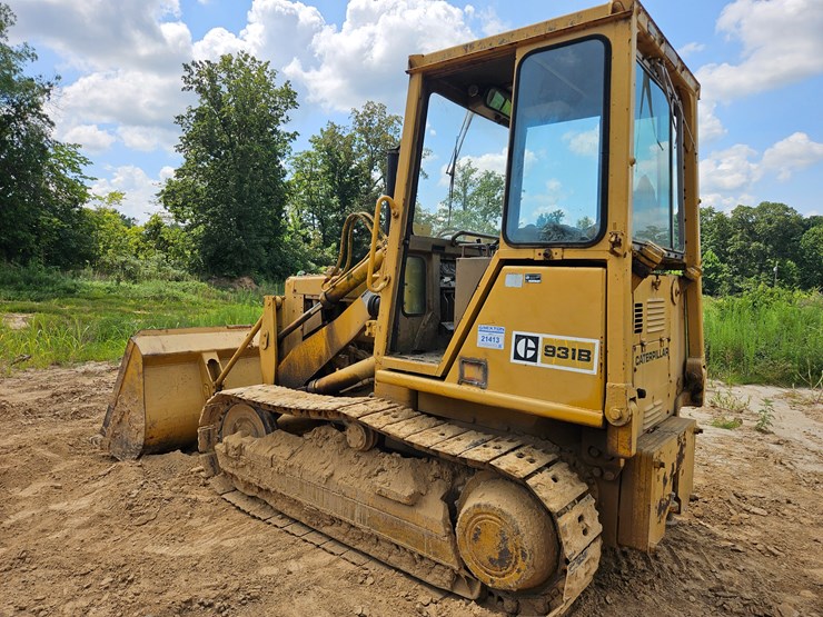 caterpillar-931b-image-10