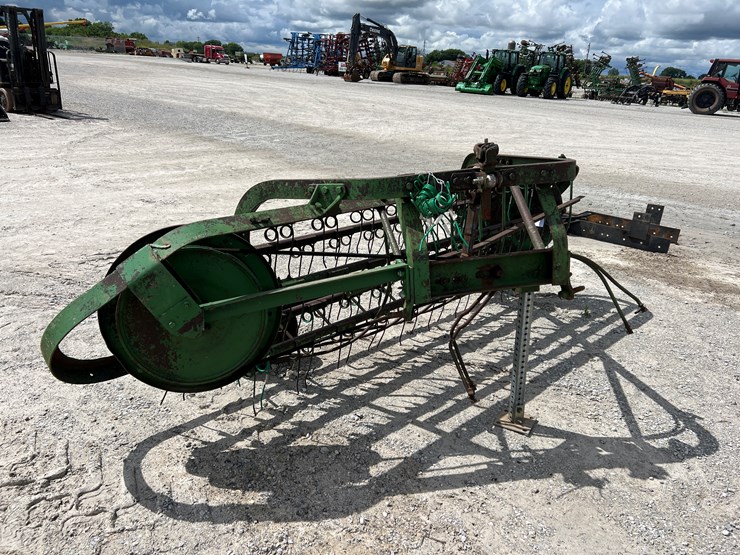 john-deere-350-image-1