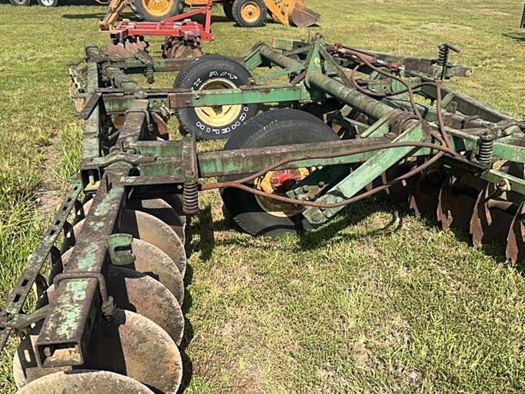 john-deere-disc-image-3